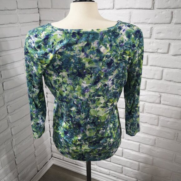2 / $30.00 - Liz Claiborne Ladies Multi Colored Size Small V-neck Top - Picture 2 of 8